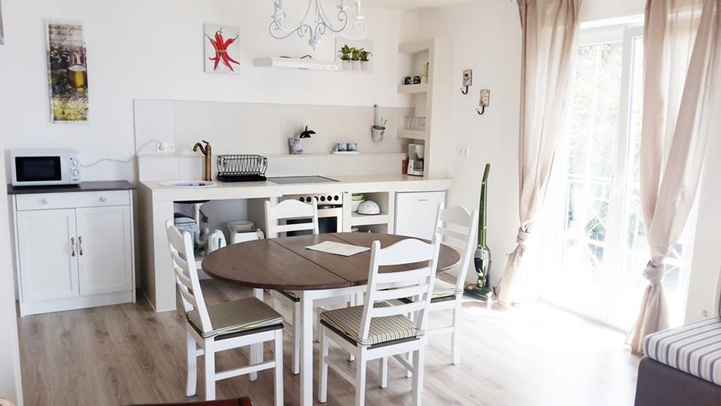 Apartments Villa Harmonie - Adults Only +14 Crikvenica Rum bild